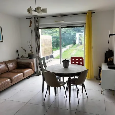 A Proche Orly Aeroport Guest house Antony