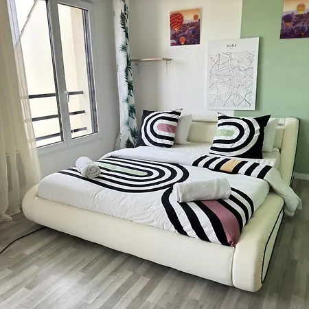 A Proche Orly Aeroport Guest house *